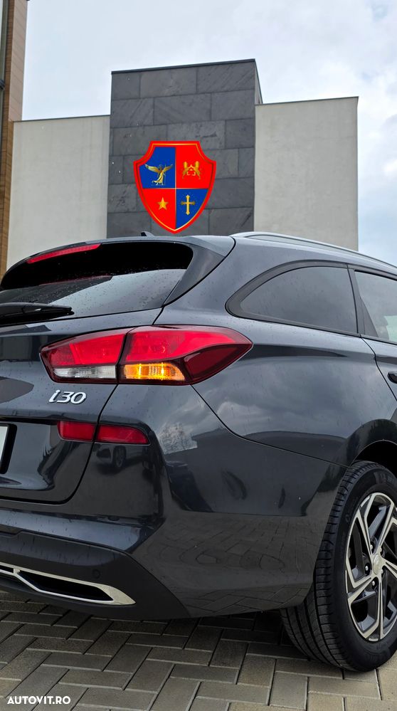 Hyundai i30 1.6 CRDI DCT Trend - 9