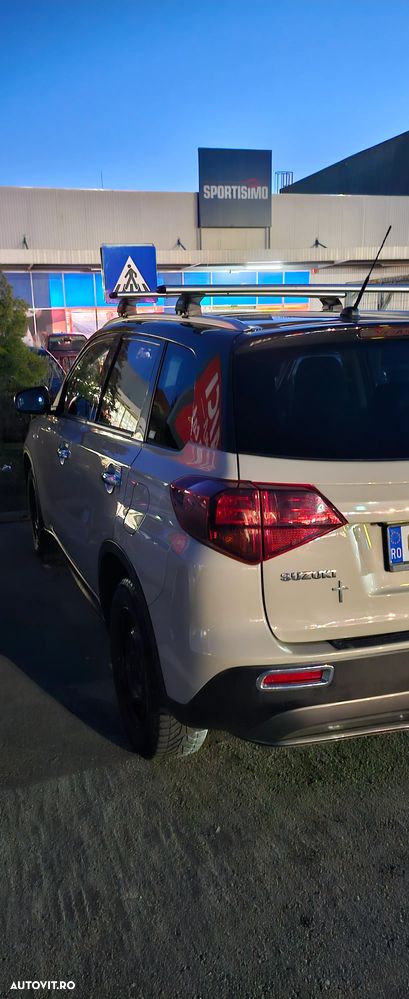 Suzuki Vitara 1.0 Passion - 13