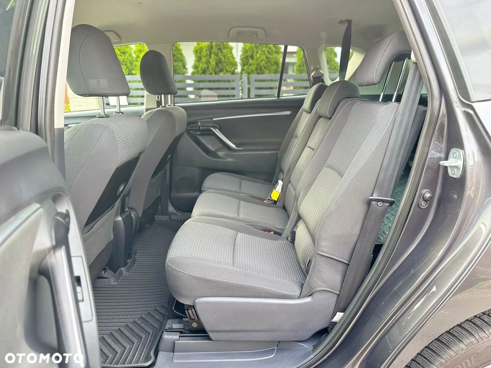Toyota Verso 1.8 Premium 7os MS - 23
