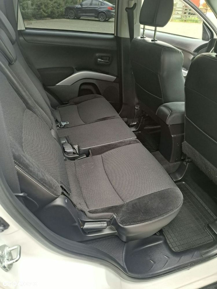 Mitsubishi Outlander 2011