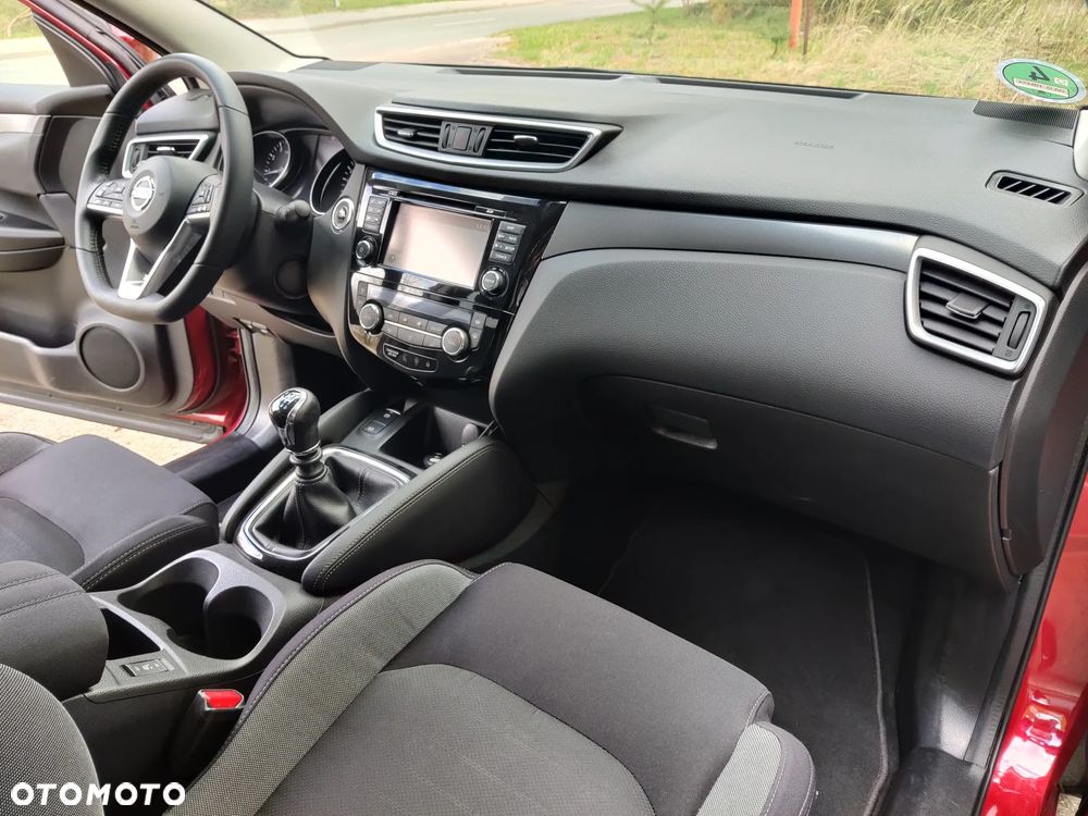 Nissan Qashqai 1.2 DIG-T 360 - 25