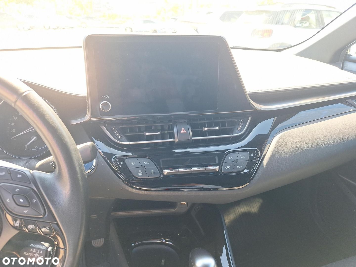Toyota C-HR - 18