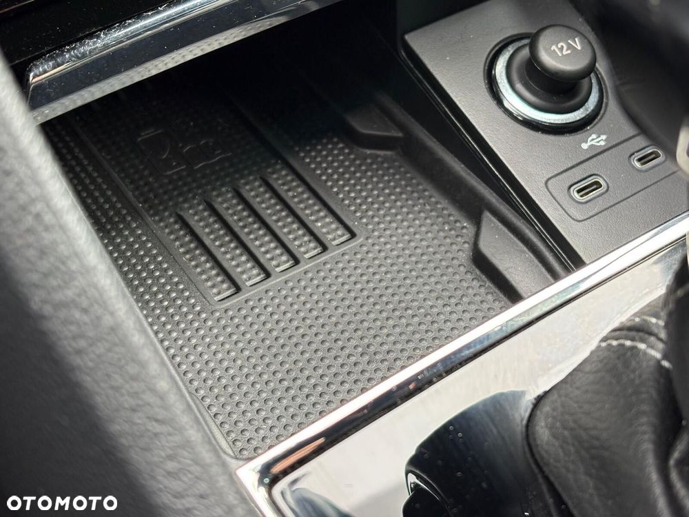 Skoda Karoq 1.5 TSI ACT Sportline DSG - 32