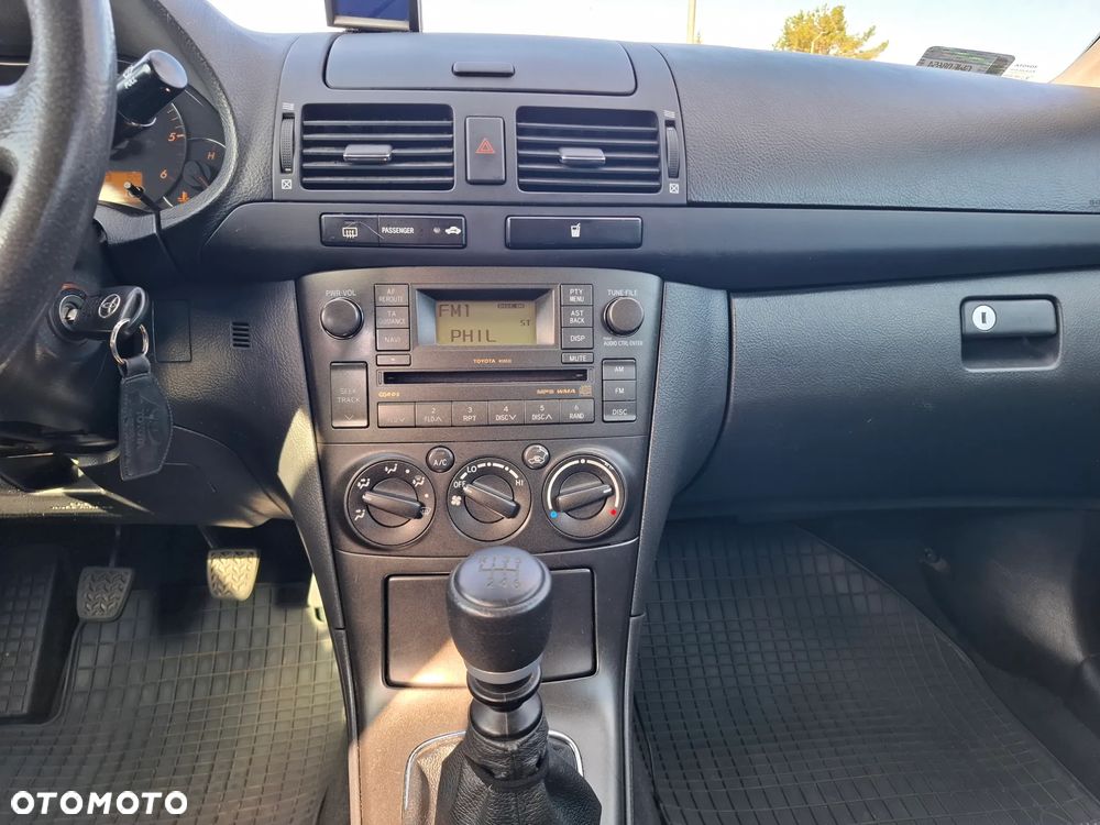 Toyota Avensis 2.0 D-4D Luna - 7