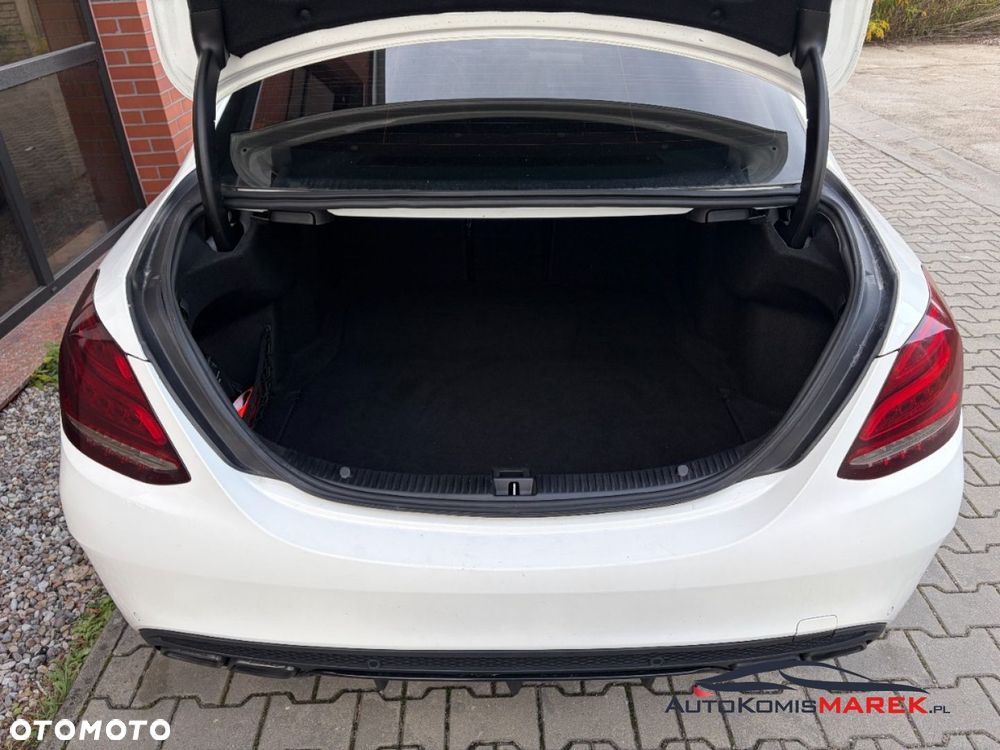 Mercedes-Benz Klasa C 200 7G-TRONIC - 27
