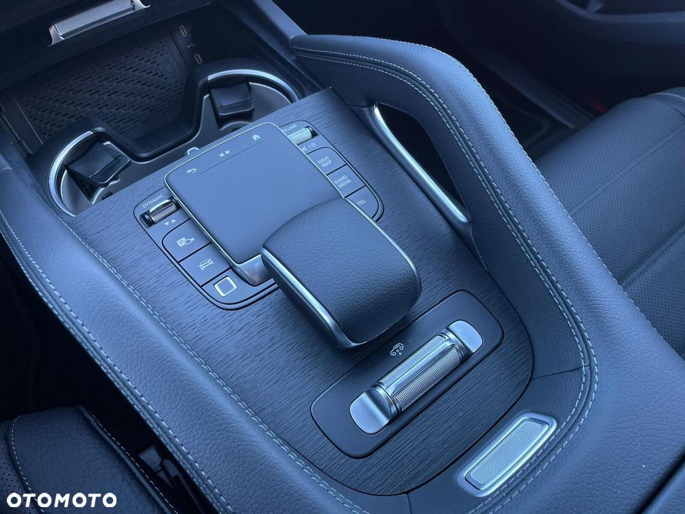 Mercedes-Benz GLE - 37