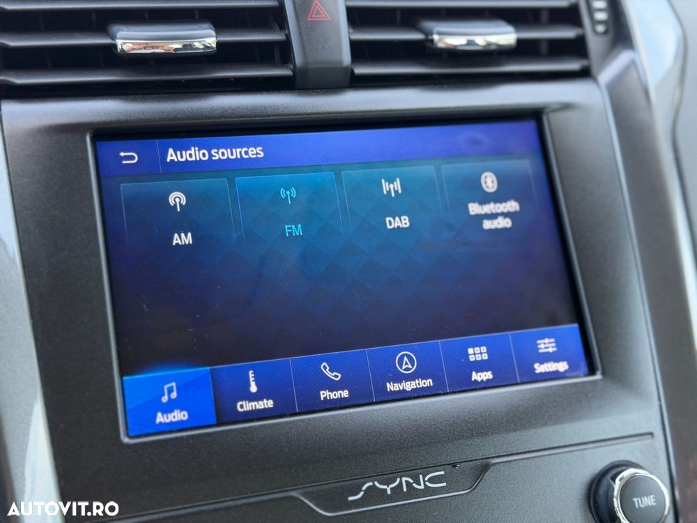 Ford Mondeo 2.0 HEV Titanium - 31