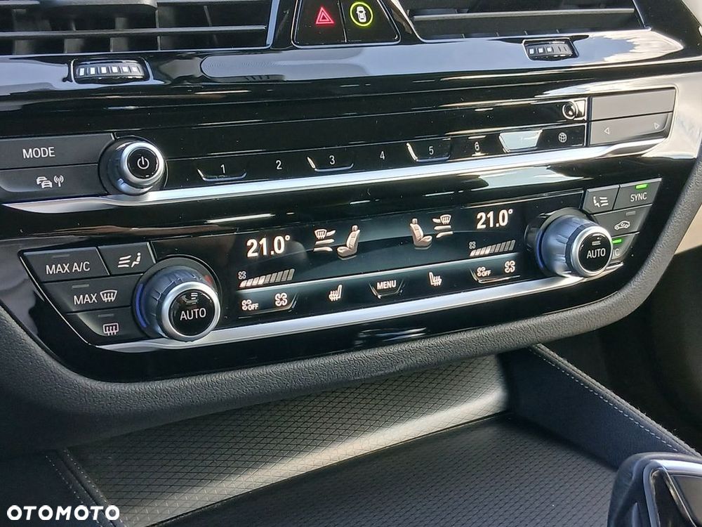 BMW Seria 5 520i mHEV sport - 21