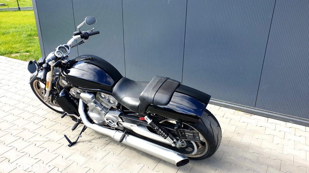 Harley-Davidson V-Rod Muscle - 7