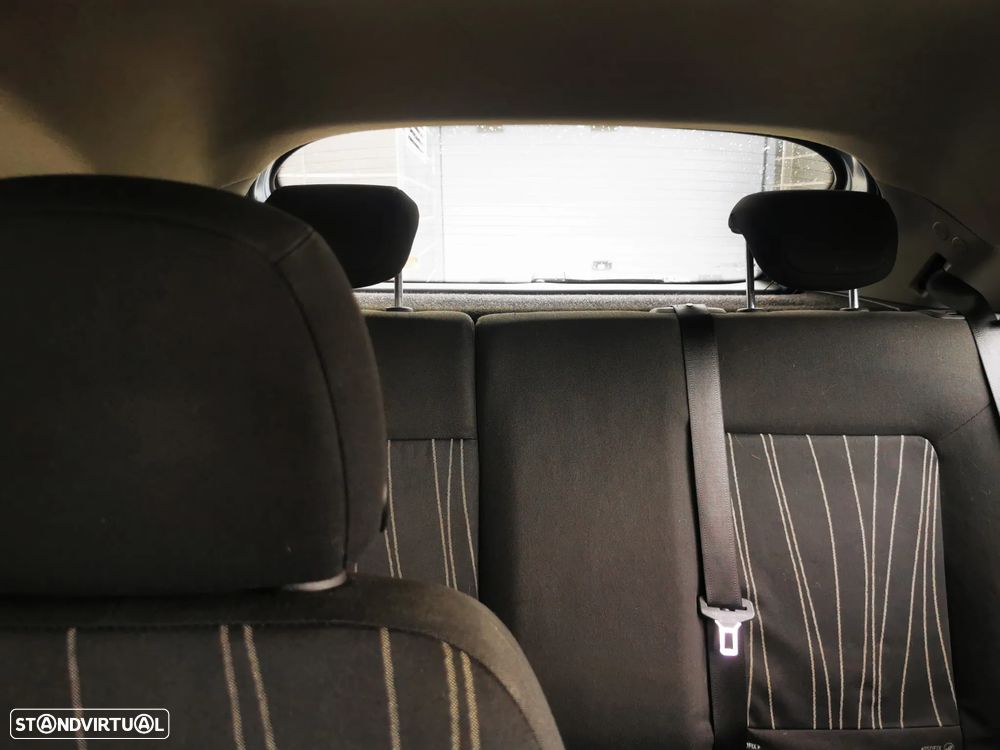 Opel Corsa 1.3 CDTI DPF - 25