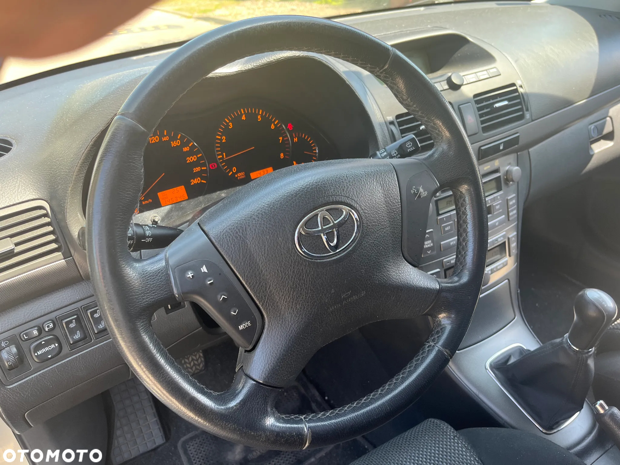 Toyota Avensis 1.8 VVT-i Sol - 12