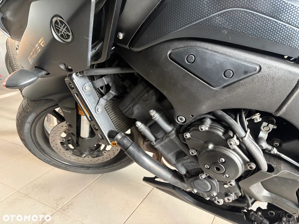 Yamaha FZ8 - 8
