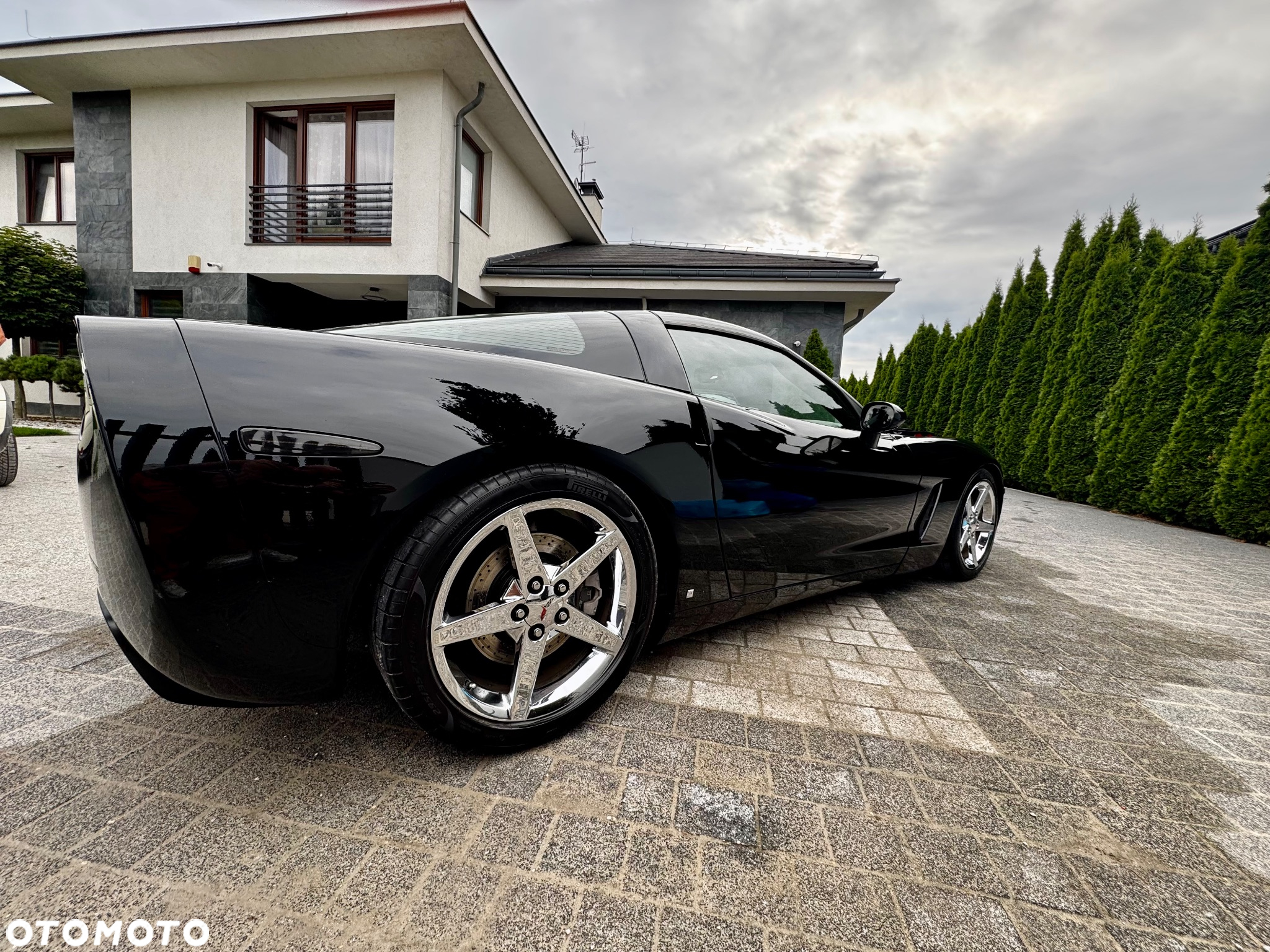 Chevrolet Corvette - 8