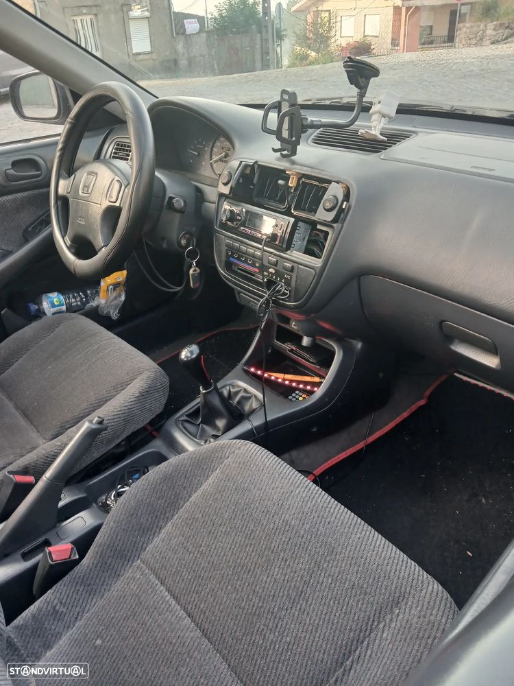 Honda Civic 1.4i S - 6