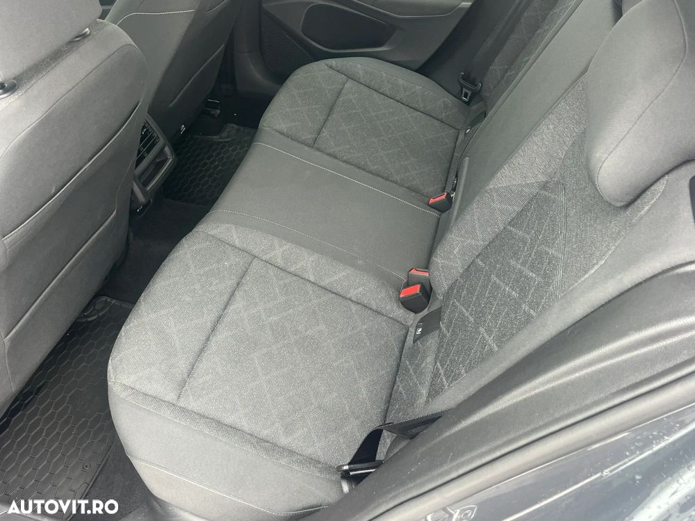 Volkswagen Golf - 13