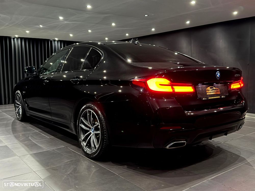 BMW 530 e Pack Desportivo M - 6