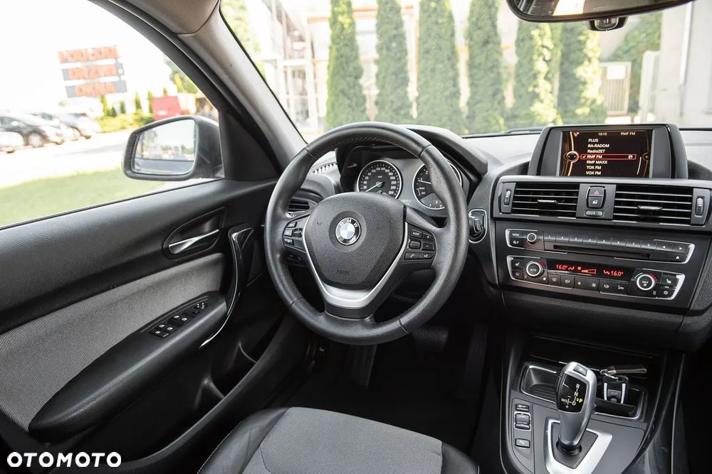 BMW Seria 1 118i - 28