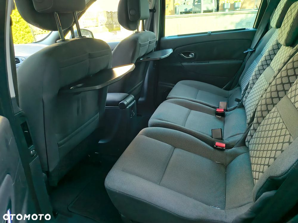 Renault Scenic 1.6 16V 110 Expression - 12