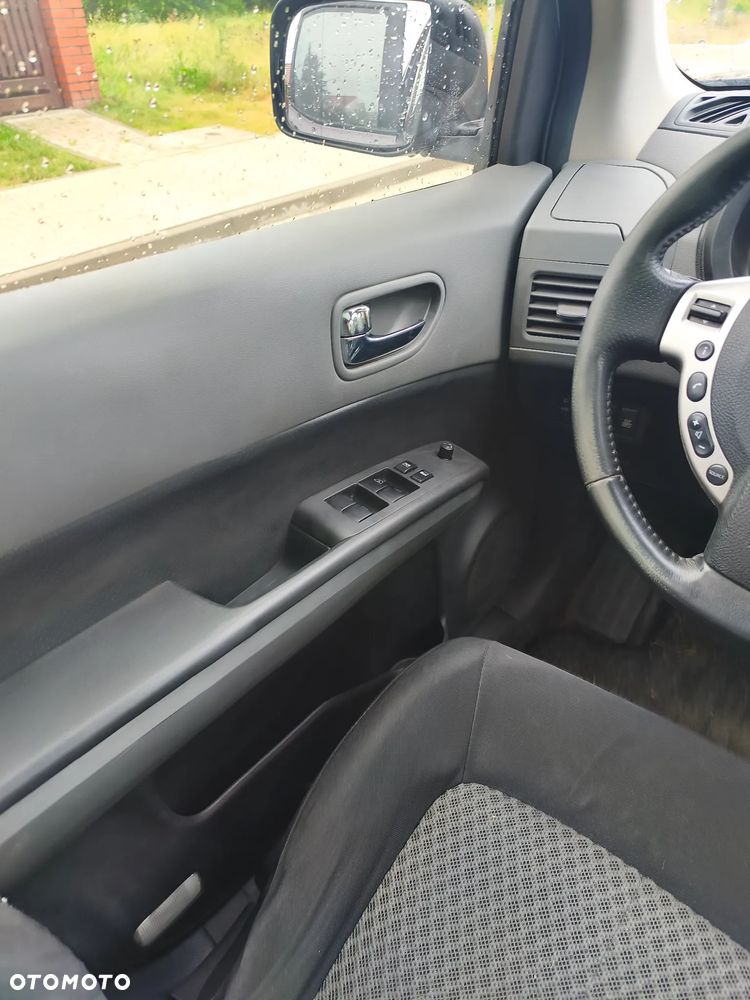 Nissan X-Trail - 16