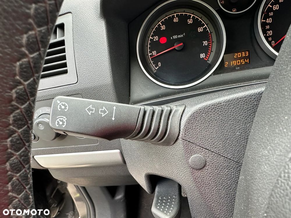 Opel Zafira - 35