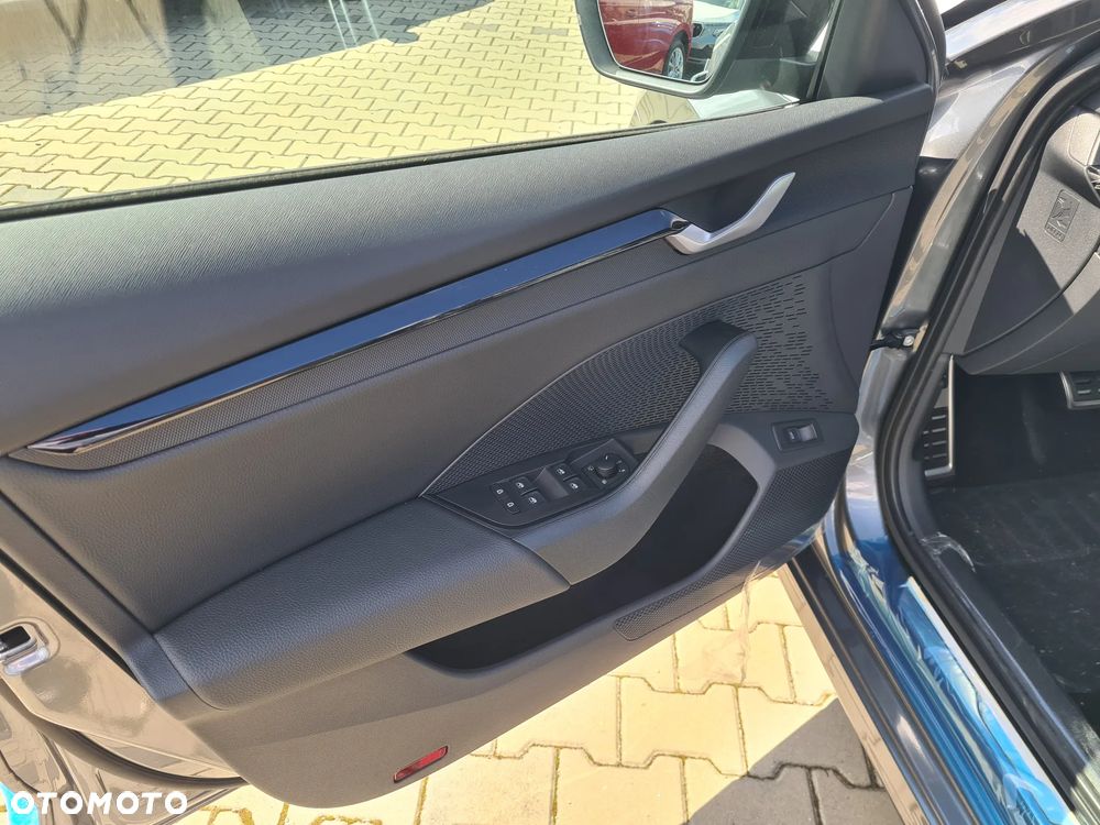 Skoda Octavia 1.5 TSI e-Tec Sportline DSG - 11