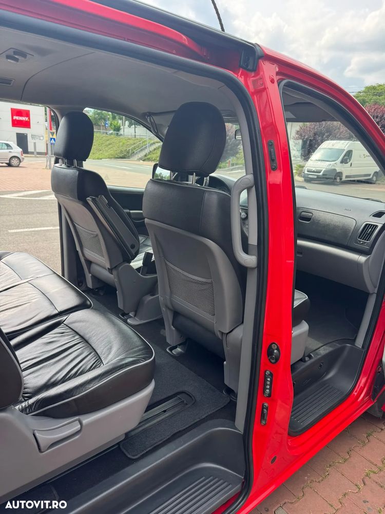 Hyundai H-1 Starex - 16