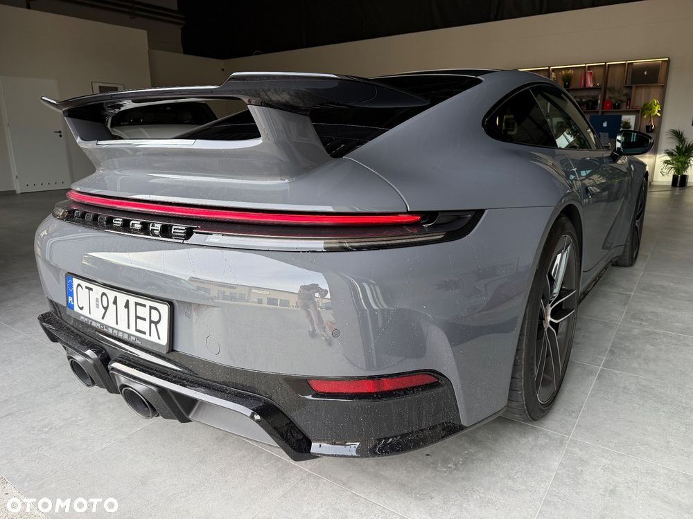 Porsche 911 Carrera T-Hybrid 4 GTS - 14
