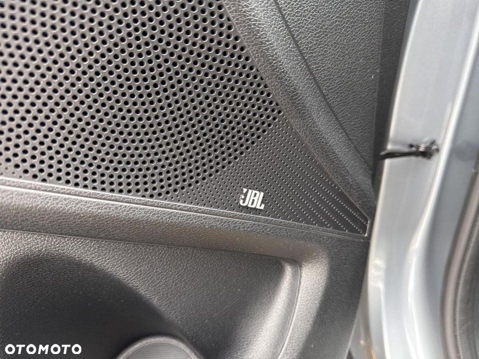 Kia XCeed - 20