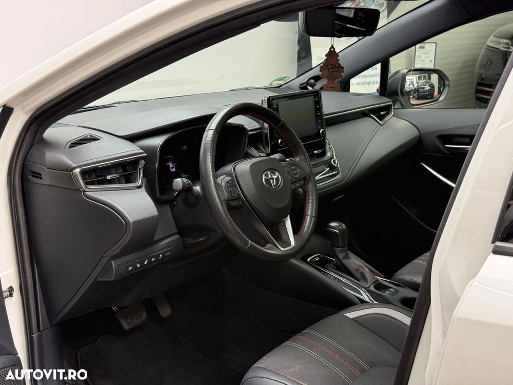 Toyota Corolla 2.0 HSD Exclusive Plus GR Sport Bi-Tone - 10