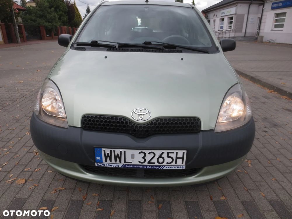 Toyota Yaris 2002 photo 3