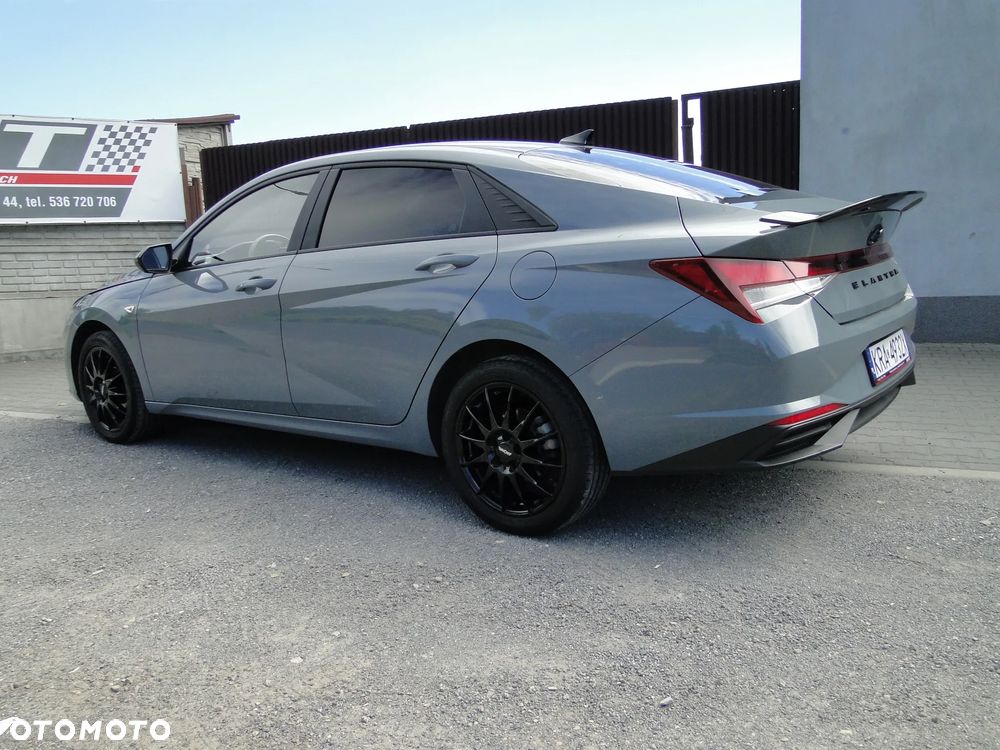Hyundai Elantra 1.6 Smart CVT - 2