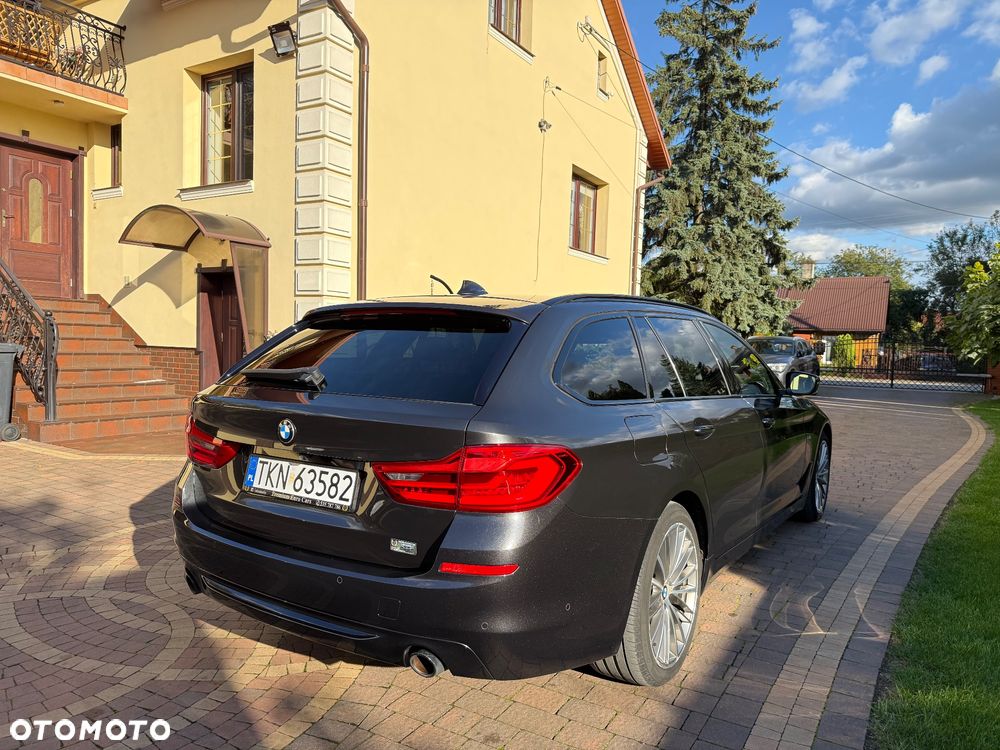 BMW Seria 5 520d Touring Sport Line - 9