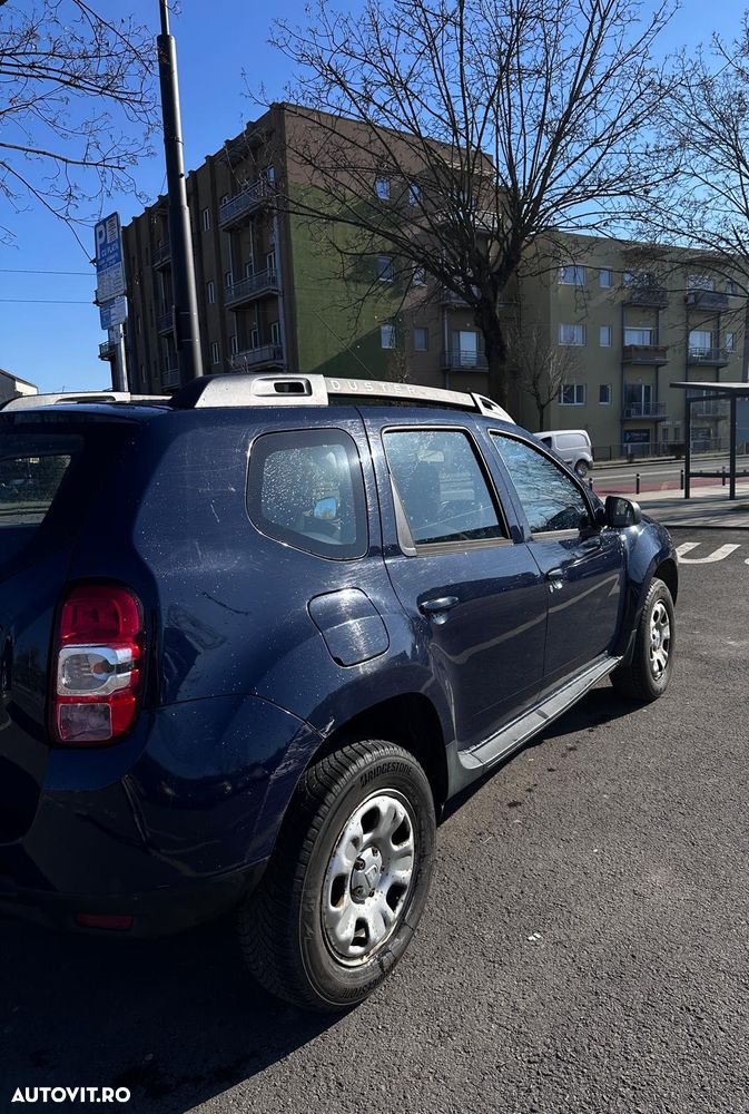 Dacia Duster 1.5 dCi 4x2 Laureate - 3