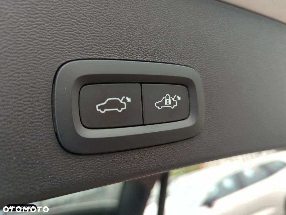 Volvo XC 40 - 20