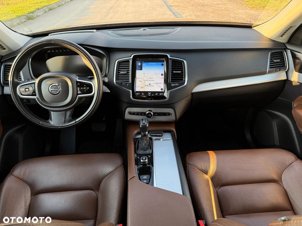 Volvo XC 90 D5 SCR AWD Momentum - 19