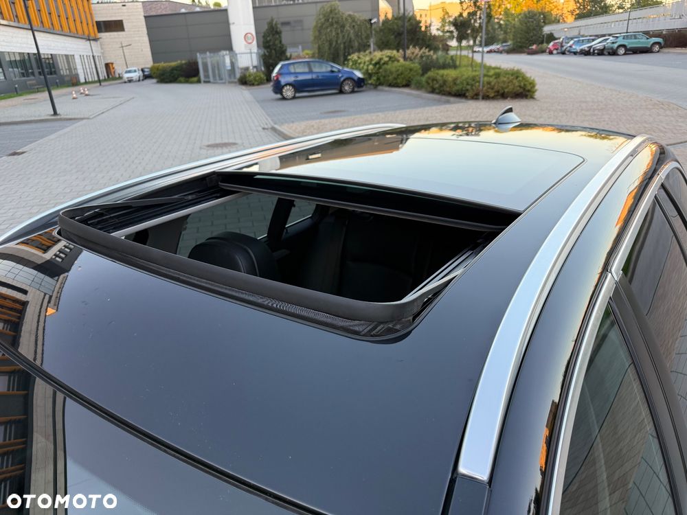BMW Seria 5 525d Touring Modern Line - 38