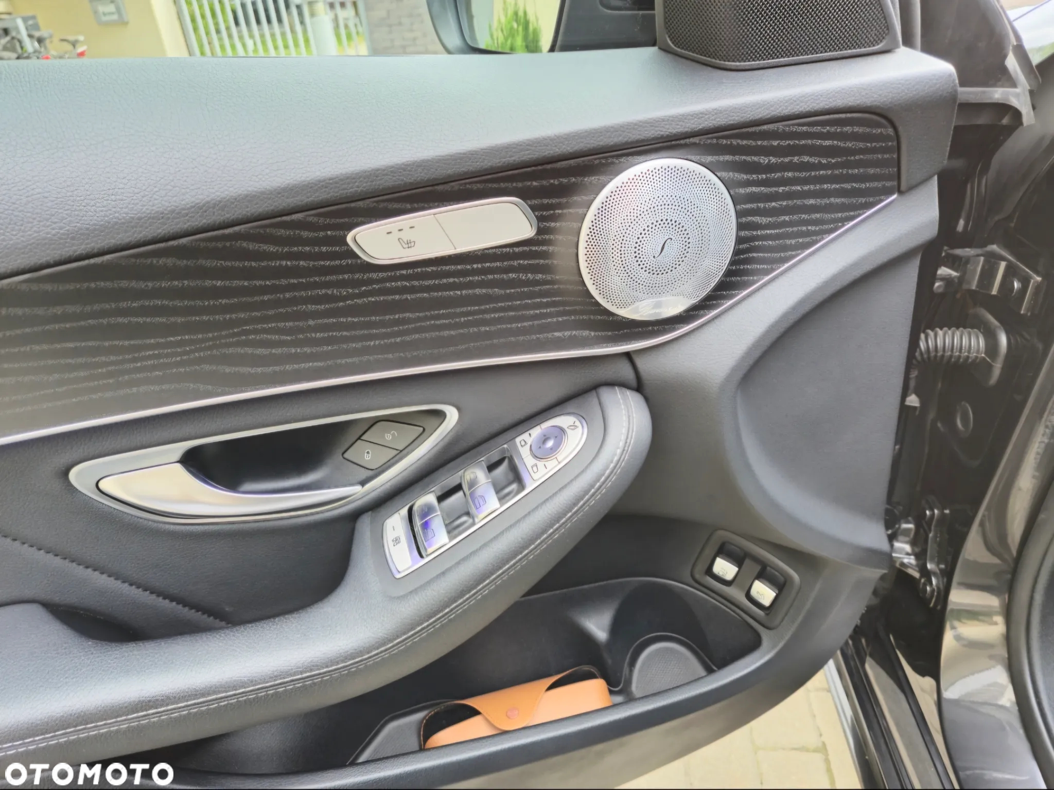 Mercedes-Benz Klasa C 300 e T 9G-TRONIC AMG Line - 11
