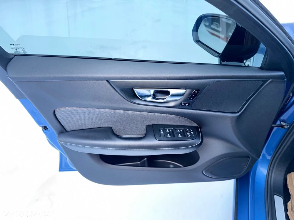 Volvo S60 T6 AWD Geartronic RDesign - 13