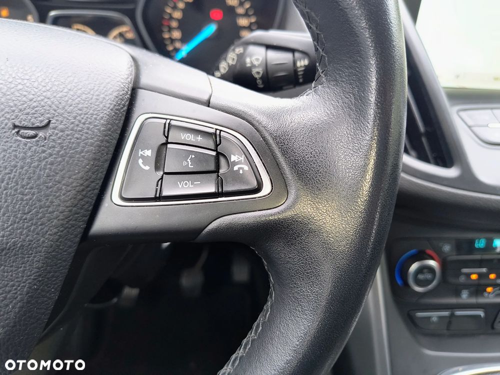 Ford Kuga - 20