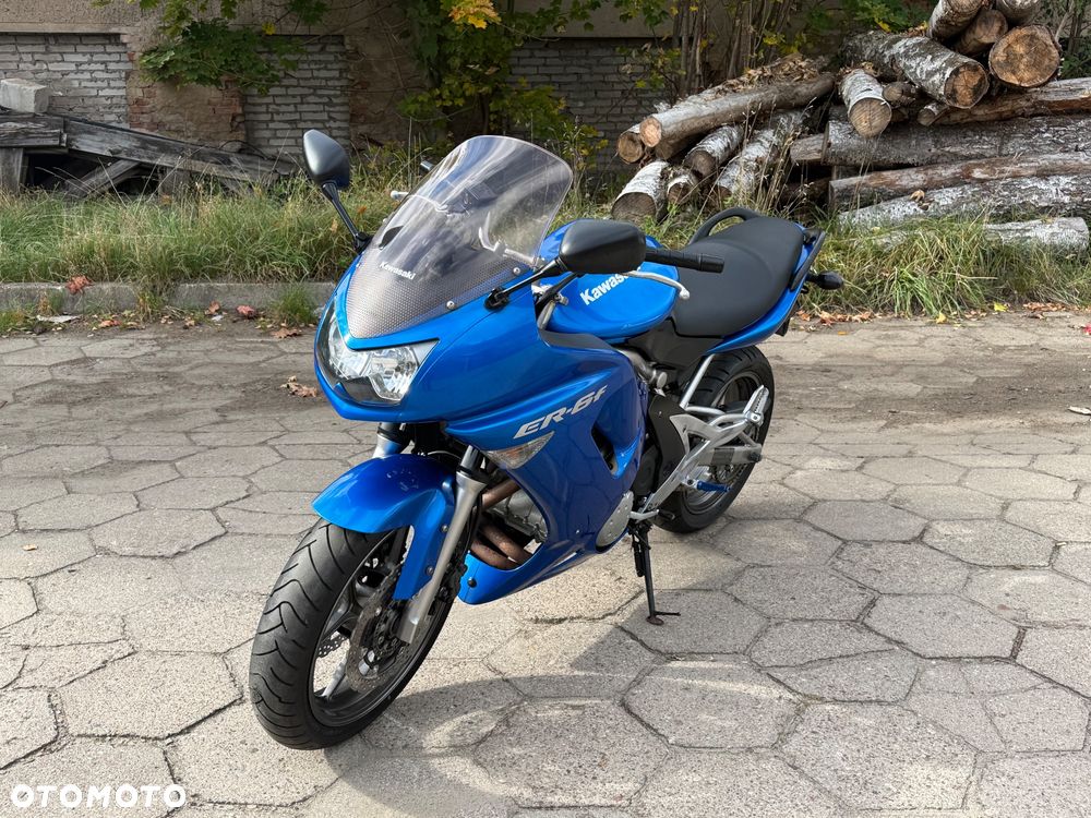 Kawasaki ER - 18