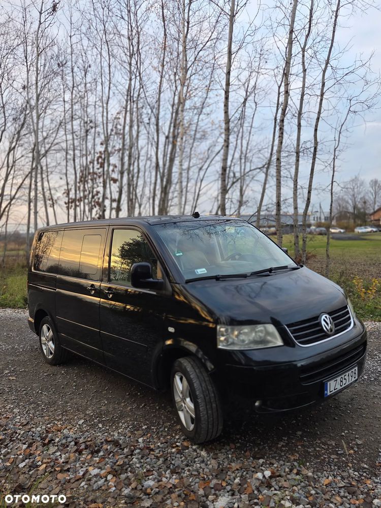 Volkswagen Multivan - 2