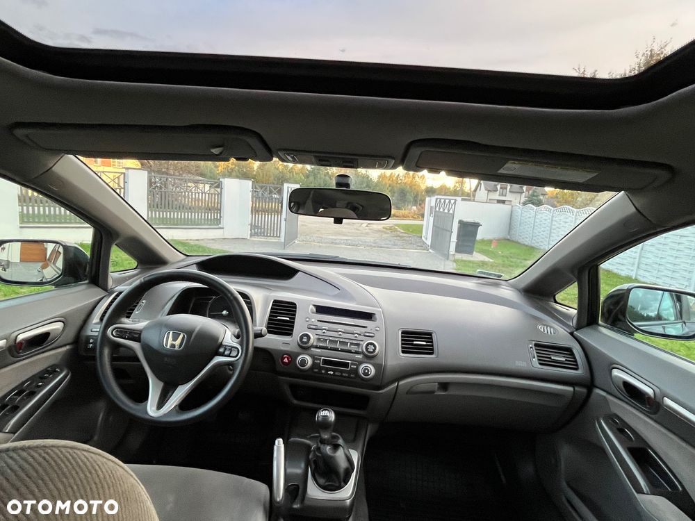 Honda Civic 1.8 Executive - 13