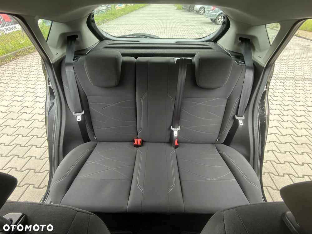 Ford Fiesta 1.25 Titanium X - 11
