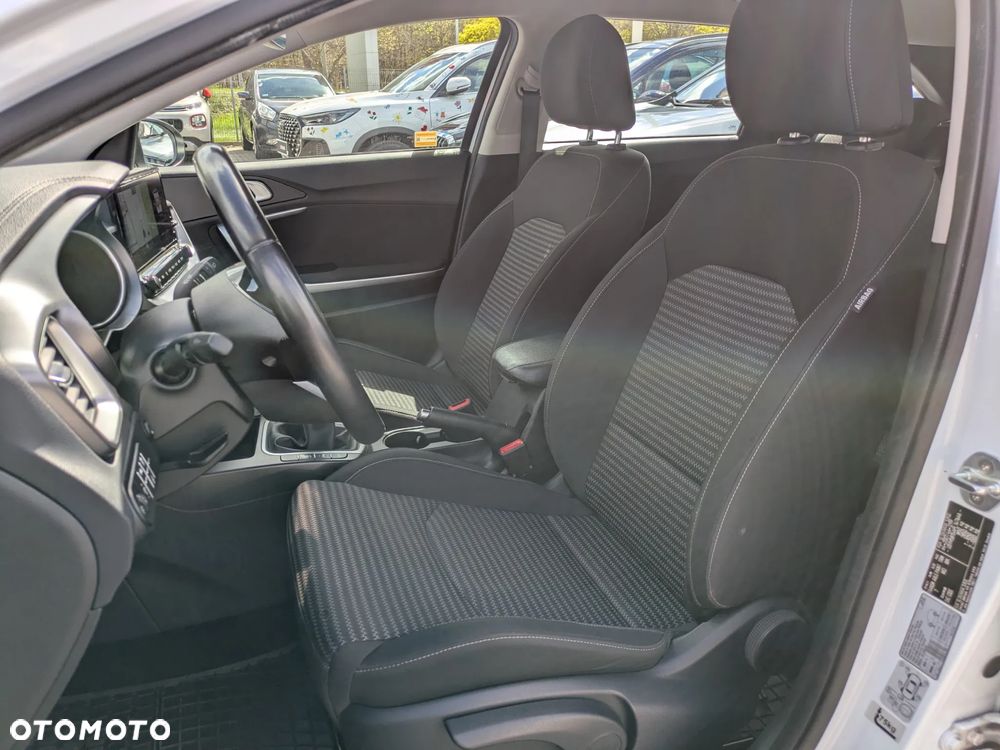 Kia Ceed 1.5 T-GDI L - 11