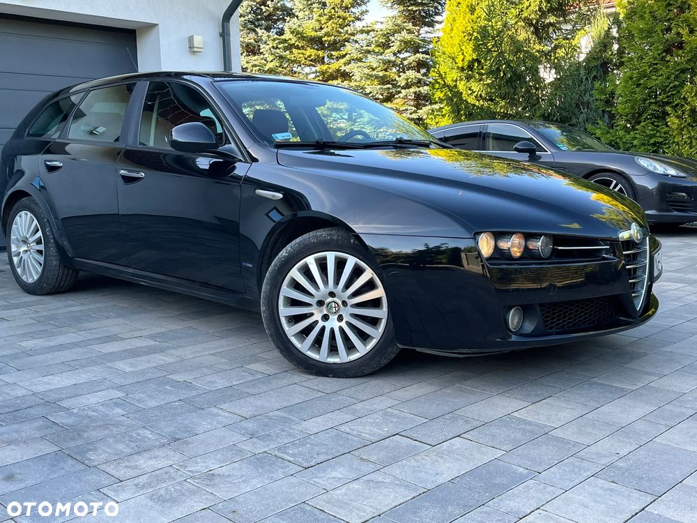 Alfa Romeo 159 2008 photo 2