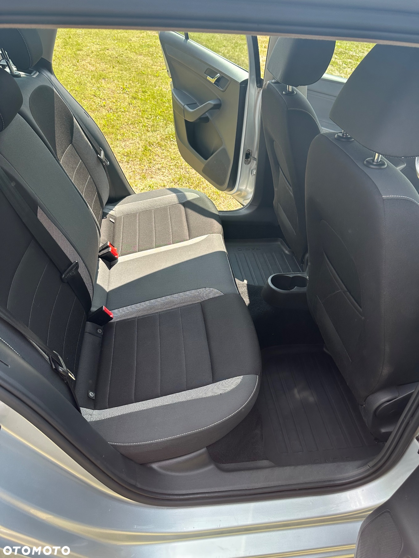 Skoda RAPID 1.6 TDI DPF Active - 8