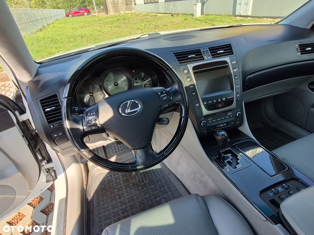 Lexus GS - 18