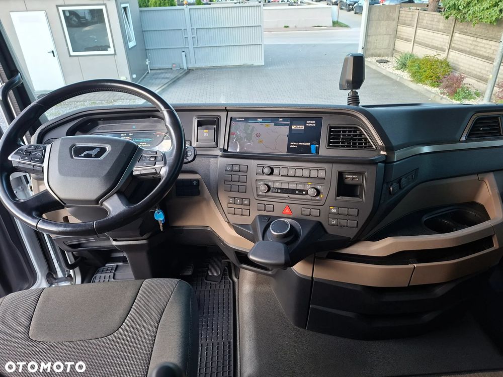 MAN TGX 18.510 / LL SA/ LOW DECK / MEGA / RETARDER / SALON PL / KLIMA POSTOJOWA / NA GWARANCJI / - 28