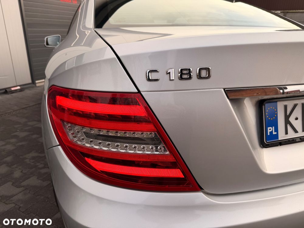 Mercedes-Benz Klasa C 180 BlueEFFICIENCY - 10