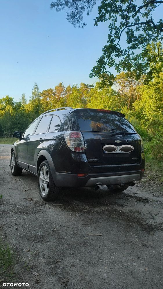 Chevrolet Captiva 2.2 D LT+ - 9